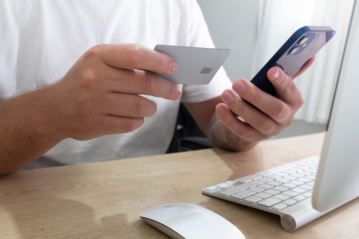 O cartão virtual protege o seu cartão principal nas compras pela internet